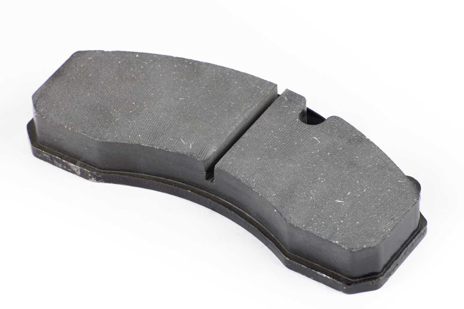 Колодки дискового тормоза передние 1шт. HOWO A7 WG9100443050