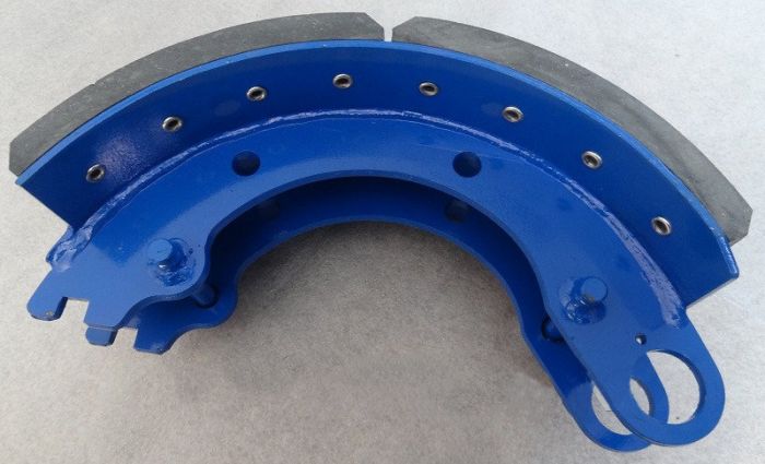 Колодка тормозная ЧМЗАП 99859-3502090