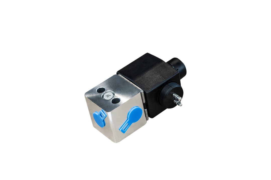 Клапан электромагнитный межколесной блокировки 2 контакта HOWO 37540470070