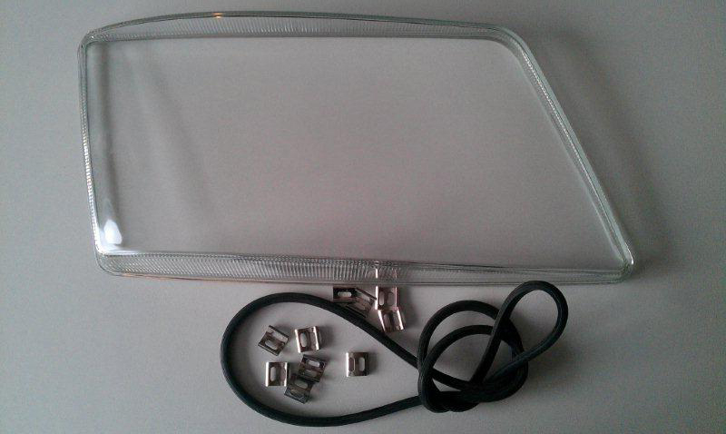 Стекло фары правое MAN TGA/TGL/TGM/TGS/TGX TD0157015ARSR