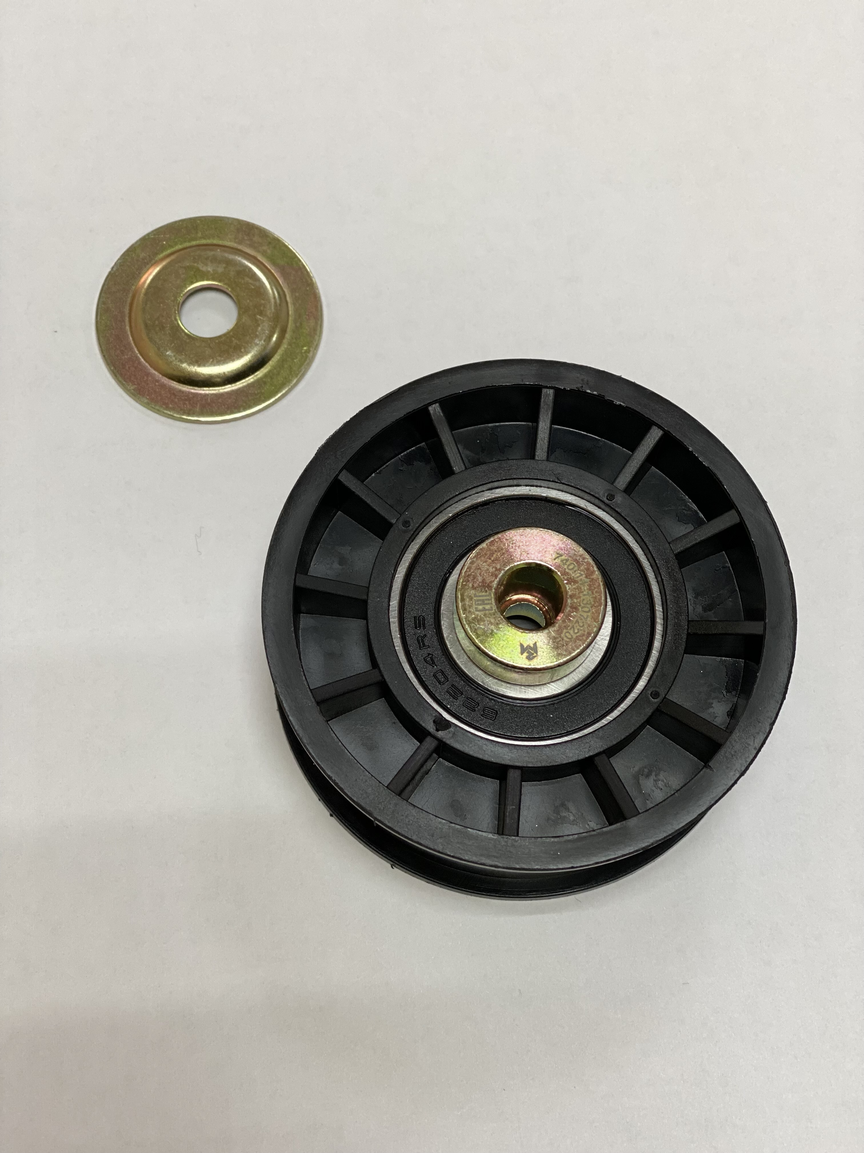 Ролик натяжной пласт. КАМАЗ ЕВРО-2 740.11-1307220