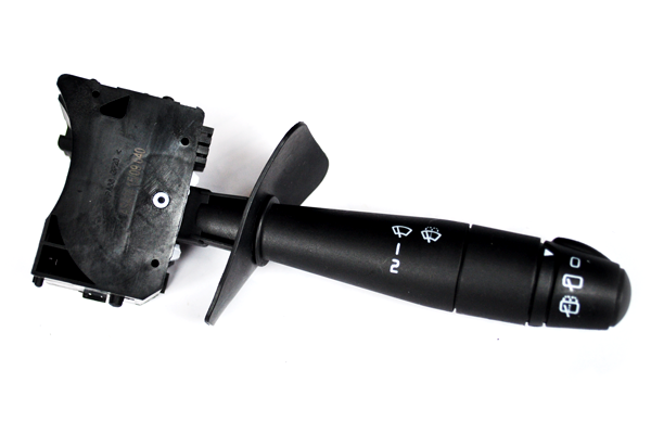 Переключатель стеклоочистителей подрулевой Renault Logan/Sandero 1.4/1.6/1.5dCi 04>/Lada Largus 3288