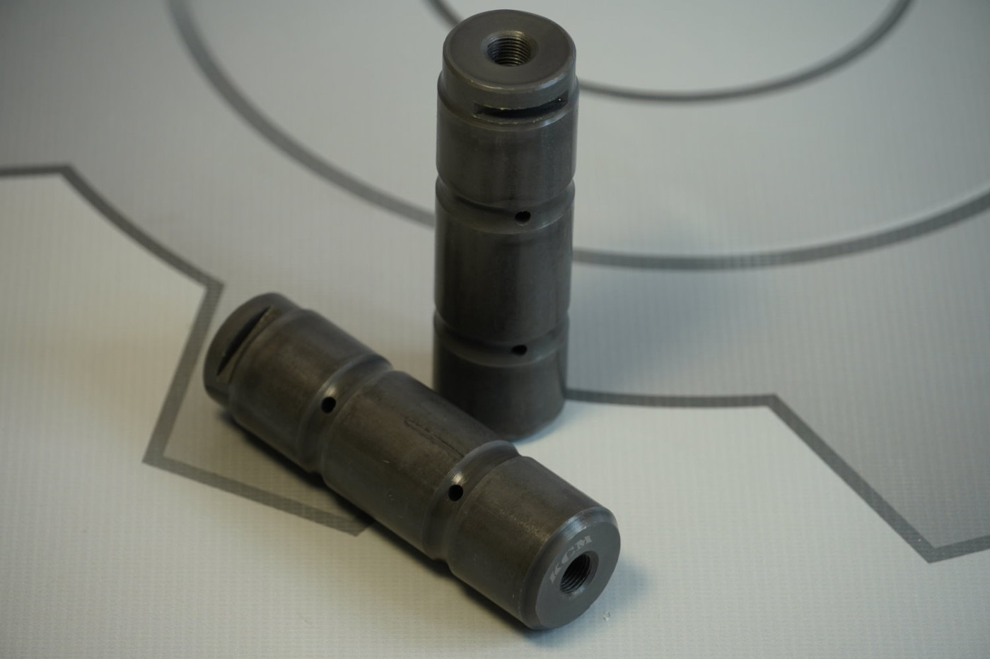 Ось колодки тормозной передней МАЗ-5440/103 103-3501132